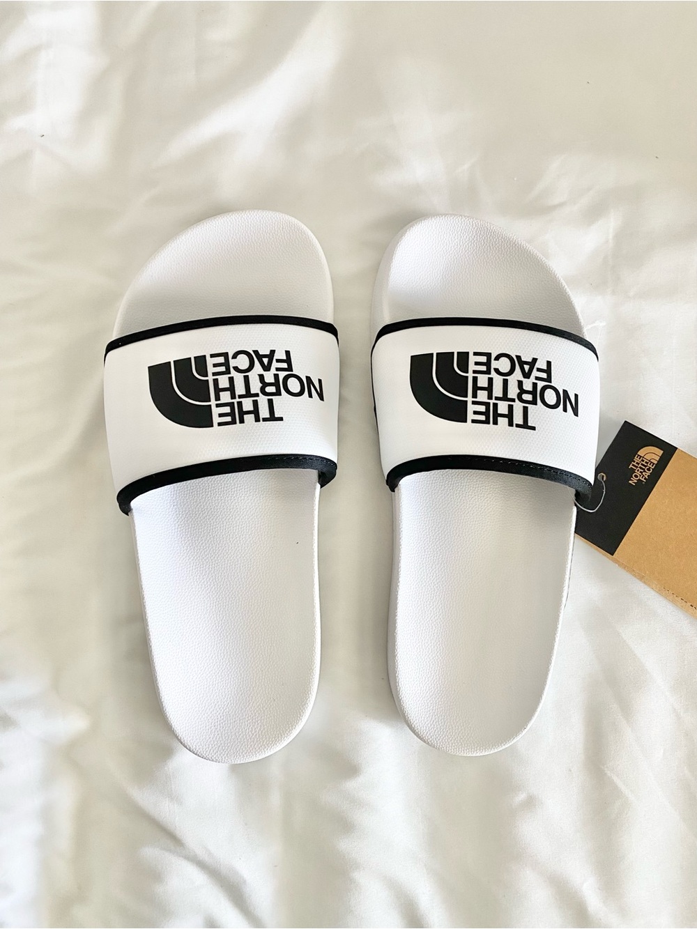 NEW *NORTH FACE* WOMENS BASE CAMP SLIDE lll B&W Size 7